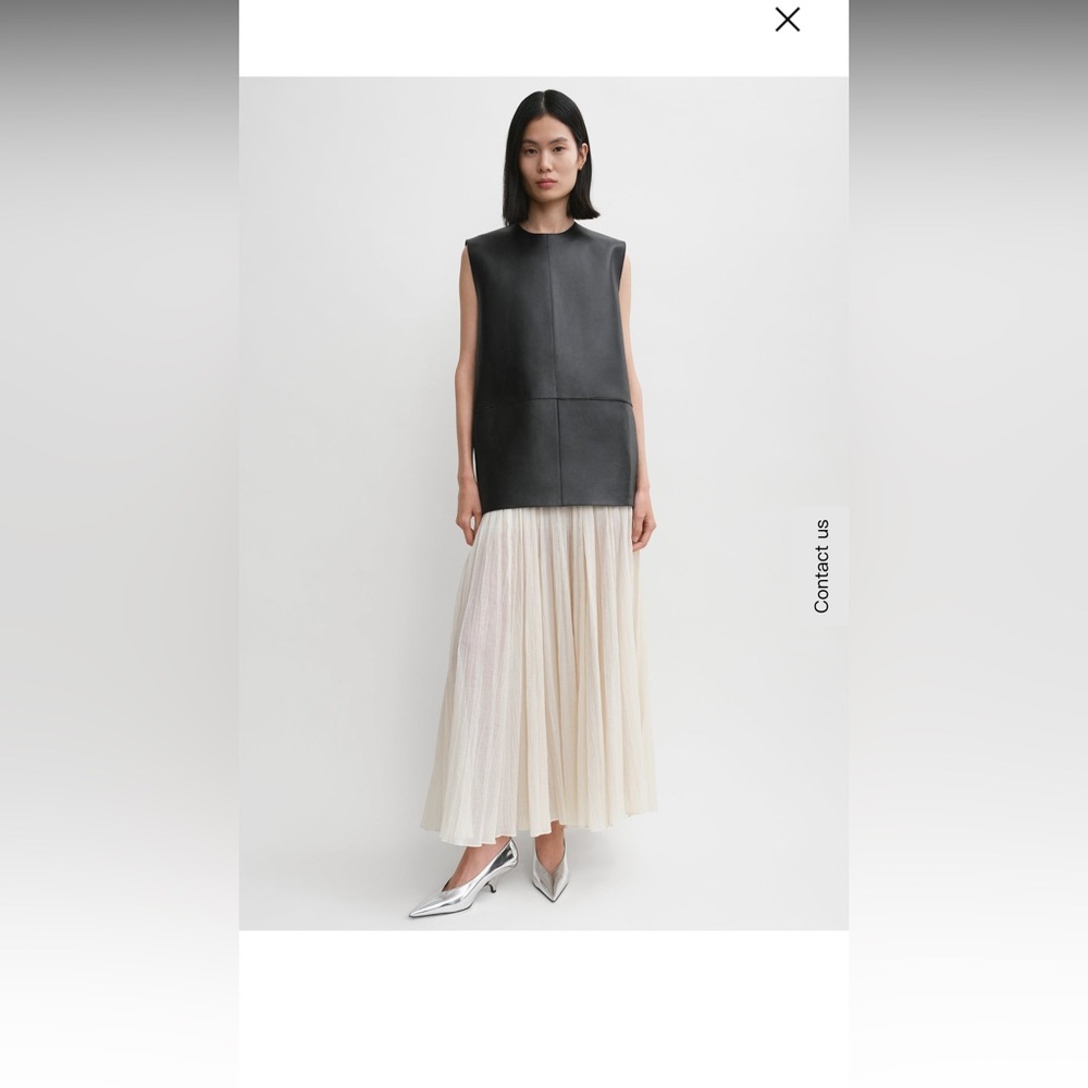 Toteme Black Sleeveless Boxy Tank Top - Picture 6 of 6